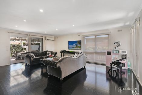 Property photo of 12 Woodvale Close Essendon VIC 3040