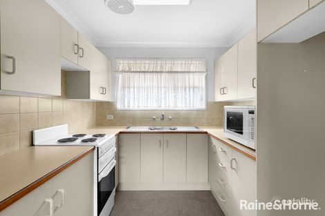 Property photo of 2/5 Brodie Close Bomaderry NSW 2541