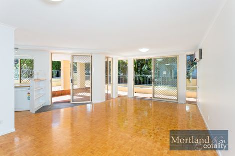 Property photo of 3/9 Jerdanefield Road St Lucia QLD 4067