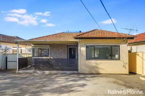 Property photo of 279 Roberts Road Greenacre NSW 2190