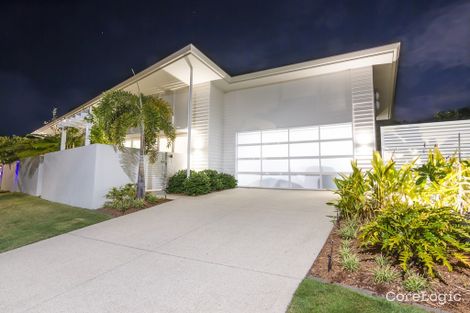 Property photo of 2099 The Circle Hope Island QLD 4212