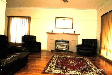 Property photo of 7 Monaco Avenue Bonbeach VIC 3196