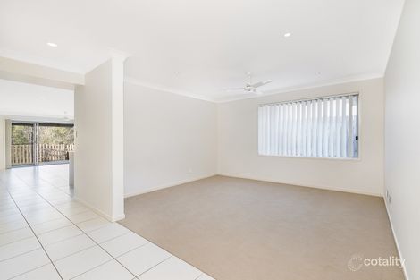 Property photo of 40 Waratah Crescent Springfield Lakes QLD 4300