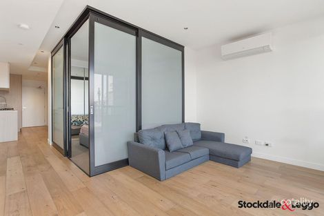 Property photo of 104/19 Russell Street Essendon VIC 3040