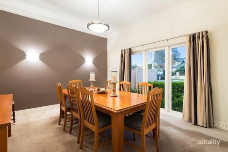 Property photo of 7 Lorraine Court Hampton VIC 3188