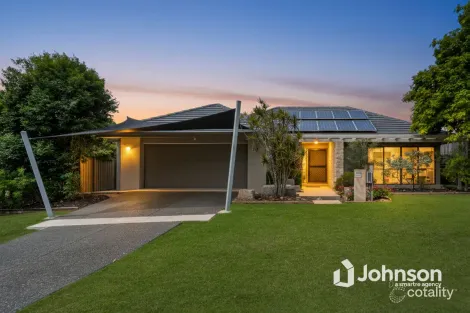 Property photo of 32 Mossvale Drive Wakerley QLD 4154