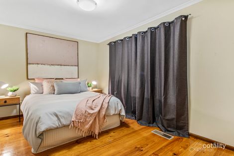 Property photo of 3 Mallee Court Berwick VIC 3806