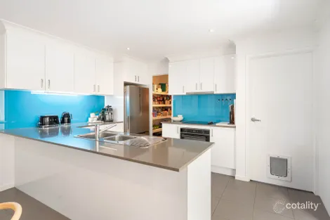 Property photo of 15 Aviland Drive Seaforth QLD 4741