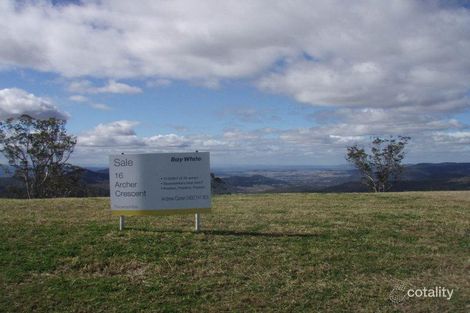 Property photo of 16 Archer Crescent Preston QLD 4352