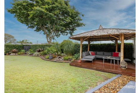 13 Bryant St, Beachmere, QLD 4510