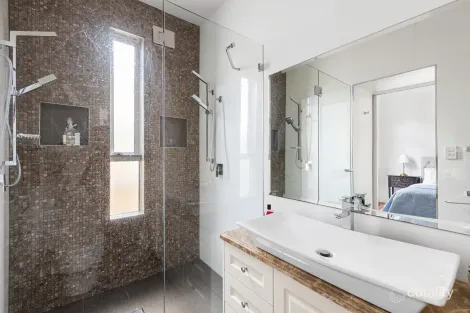 Property photo of 45 Edgevale Road Kew VIC 3101