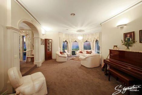 Property photo of 16 Palm Court Lysterfield VIC 3156