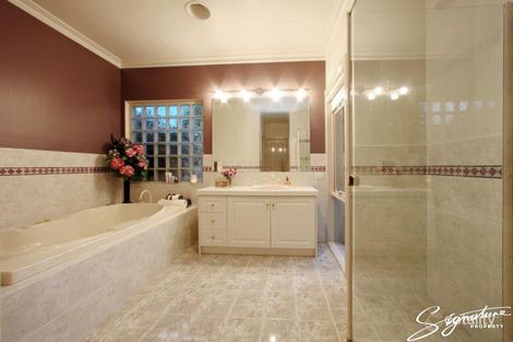 Property photo of 16 Palm Court Lysterfield VIC 3156