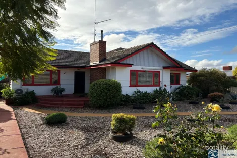 43 Throssell St, Northam, WA 6401