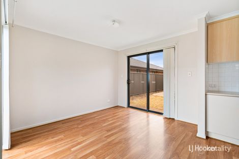 Property photo of 21 Coonawarra Avenue Andrews Farm SA 5114