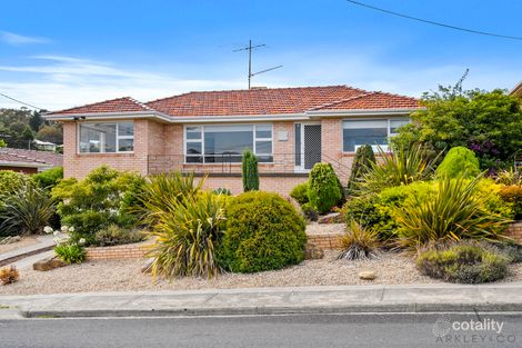 Property photo of 11 Coolangatta Street Lindisfarne TAS 7015