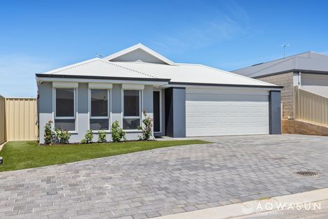Property photo of 16 Bonnington Loop Madora Bay WA 6210