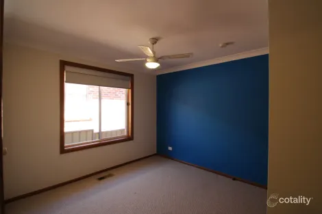 Property photo of 57 Sieben Drive Orange NSW 2800