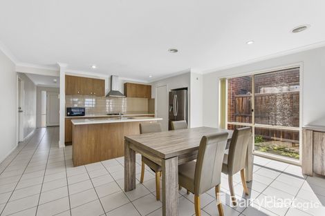 Property photo of 38 Hemsley Drive Deer Park VIC 3023