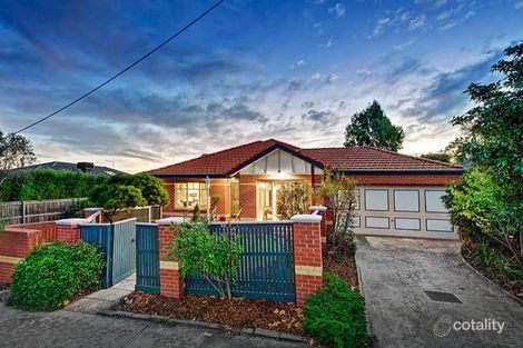 1/9 Langs Rd, Ivanhoe, VIC 3079