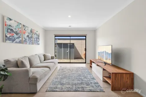 Property photo of 65 Cabane Circuit Mount Duneed VIC 3217