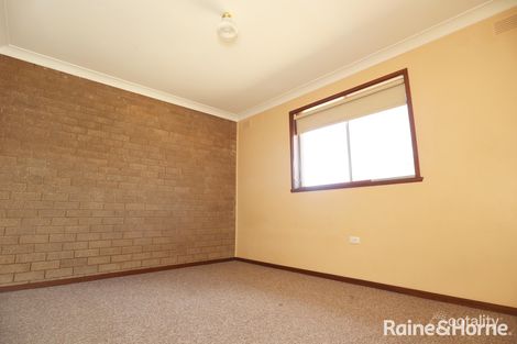 Property photo of 2/11 Edney Street Kooringal NSW 2650