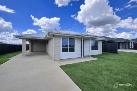 2/15 Bond St, West Tamworth, NSW 2340