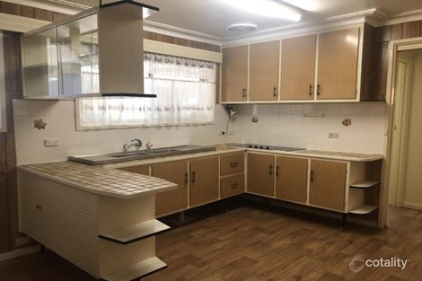 Property photo of 34 The Fairway Kingsbury VIC 3083