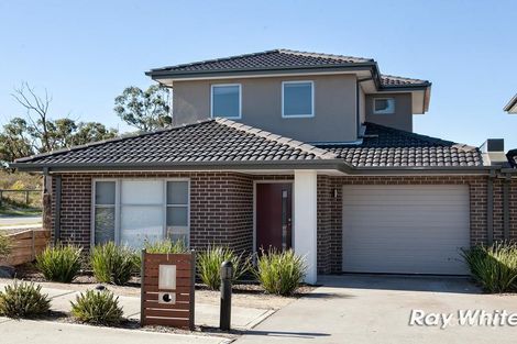 Property photo of 1 Botany Drive Carrum Downs VIC 3201