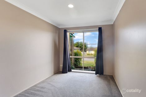 Property photo of 5 Pendant Parade Killarney Vale NSW 2261