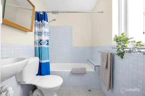 Property photo of 4/20 Bailey Avenue Armadale VIC 3143
