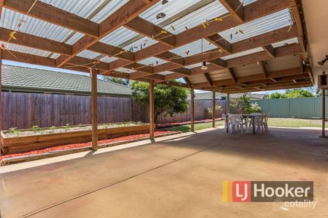 Property photo of 21 Pinnacle Way Hampton Park VIC 3976