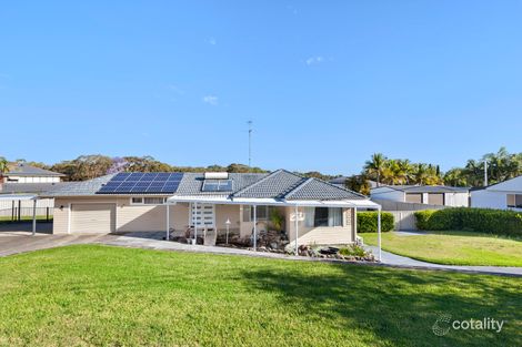 Property photo of 40 Wommara Avenue Belmont North NSW 2280