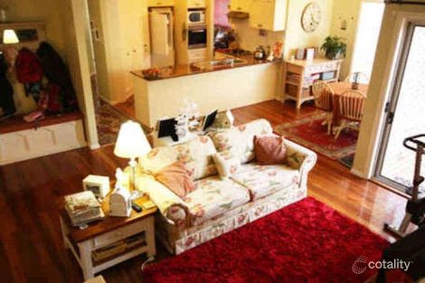 Property photo of 11 Edinburgh Crescent St Andrews NSW 2566