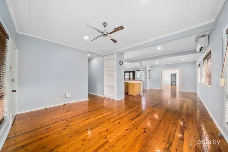 Property photo of 4 Annabelle Crescent Kellyville NSW 2155