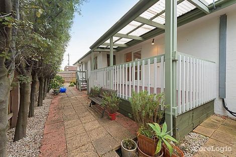 Property photo of 2/16 Fernhurst Drive Glen Waverley VIC 3150