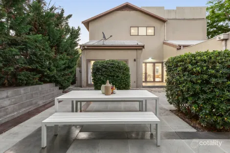 Property photo of 2 Wave Street Hampton VIC 3188