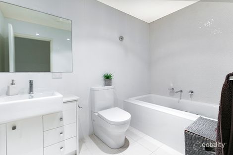 Property photo of 12/74 Pacific Parade Dee Why NSW 2099