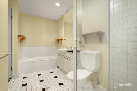 Property photo of 28/201 Wellington Parade South East Melbourne VIC 3002