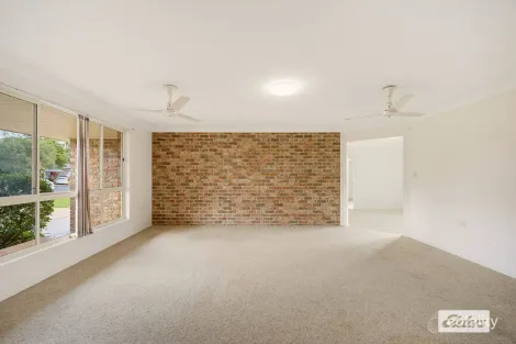 Property photo of 1 Clarke Close Wingham NSW 2429