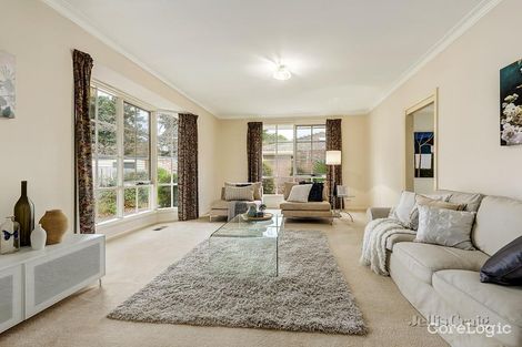 Property photo of 2/10 Pelling Road Murrumbeena VIC 3163