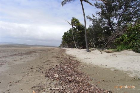 Property photo of 2/3 Peters Avenue Midge Point QLD 4799