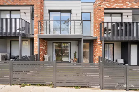 2/158 Pigdons Rd, Highton, VIC 3216