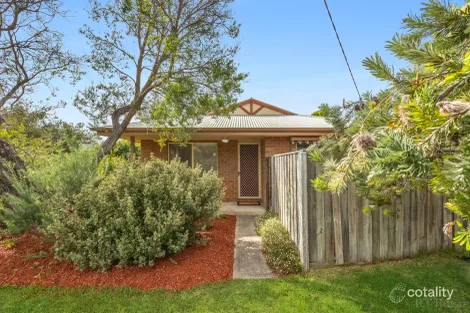 Property photo of 2 Beach Close Point Lonsdale VIC 3225