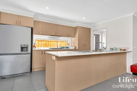 Property photo of 22 Dingo Street Point Cook VIC 3030