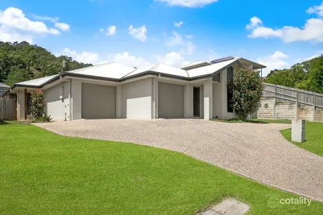 1/5 Esther Pl, Nambour, QLD 4560