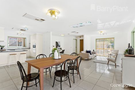 Property photo of 6 Parnell Court Roxburgh Park VIC 3064