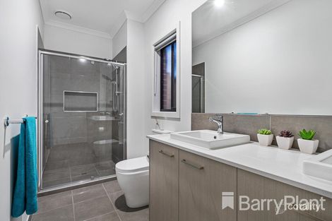 Property photo of 67 Edenhope Circuit Armstrong Creek VIC 3217