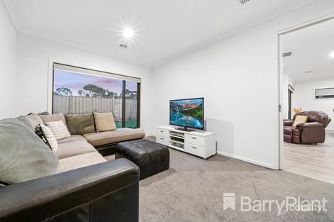 Property photo of 67 Edenhope Circuit Armstrong Creek VIC 3217