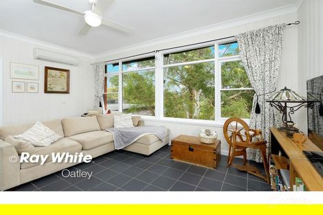 Property photo of 40 Jindabyne Crescent Peakhurst Heights NSW 2210